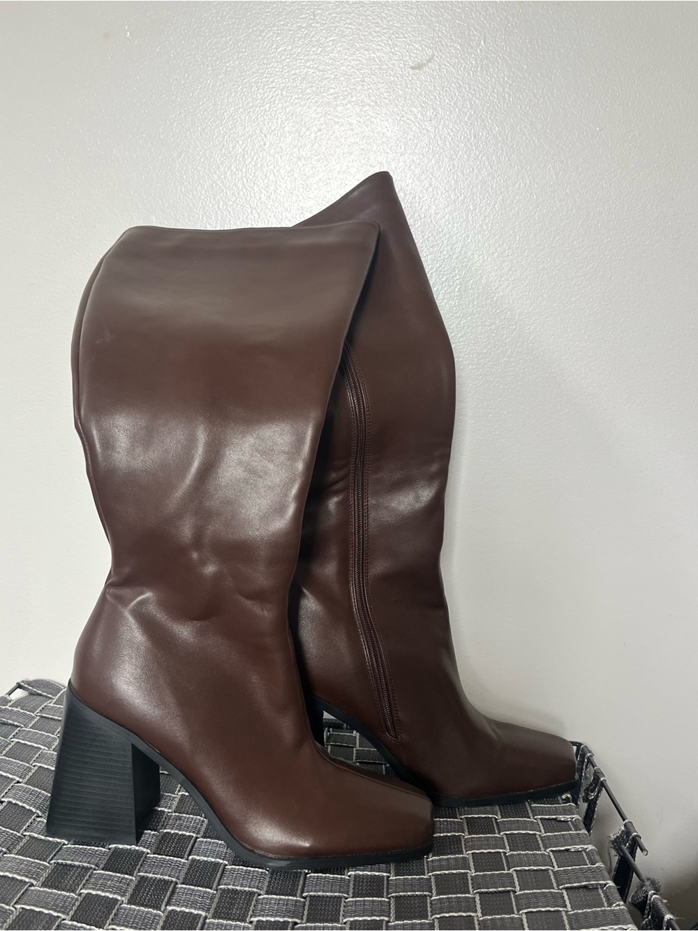 Princess Polly Dark Brown Knee-High Block Heel Boots